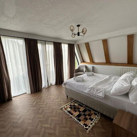 Karse Hotel Амбролаури Екстериор снимка