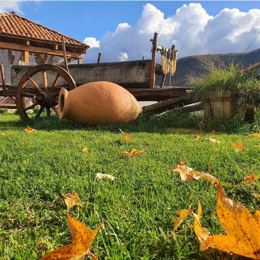 Karse Hotel Амбролаури Екстериор снимка
