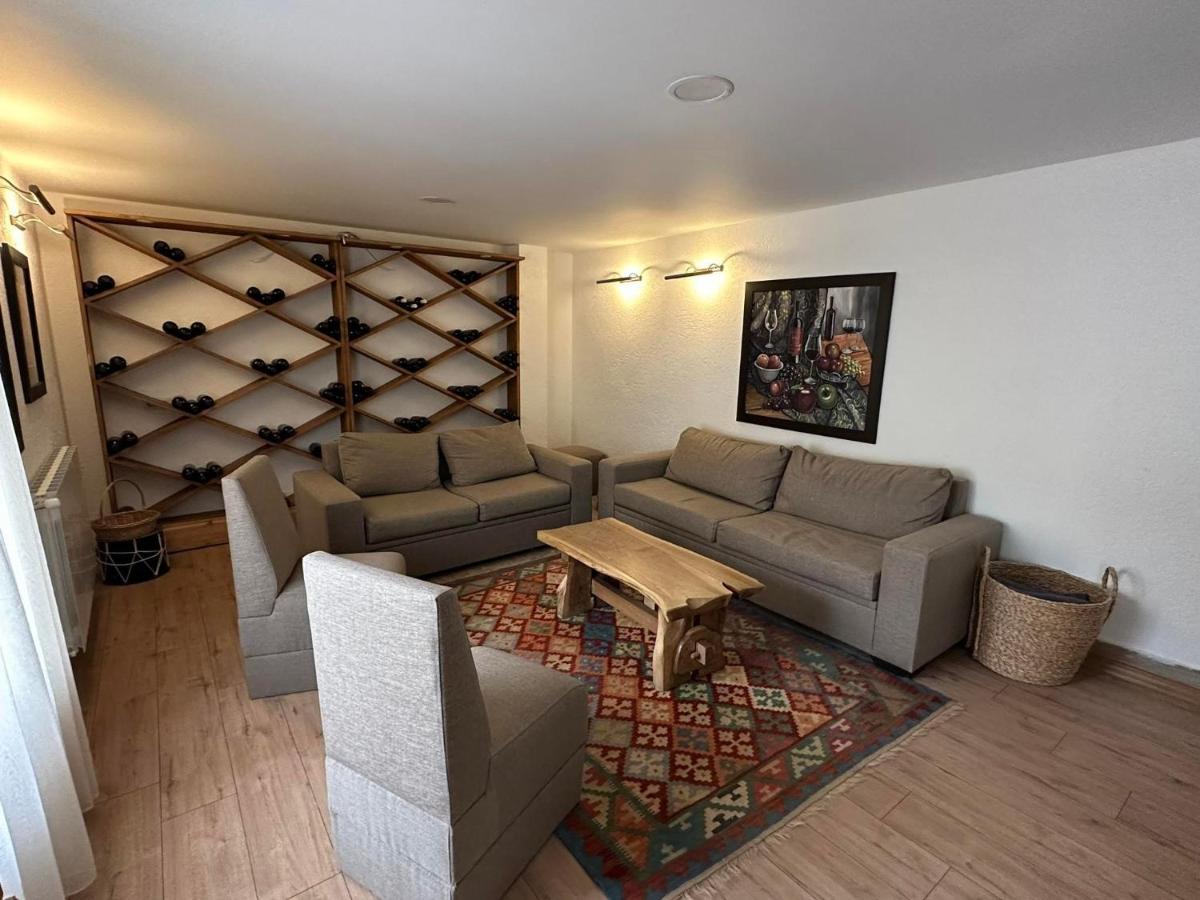 Karse Hotel Амбролаури Екстериор снимка